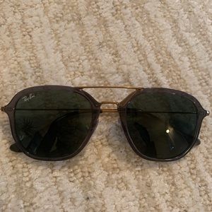 NWT Ray Ban RB4273 Sunglasses